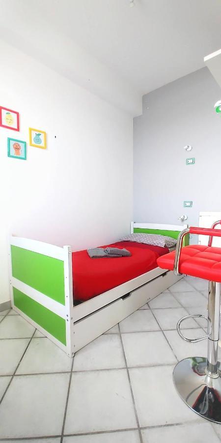 Casa Sunrise - Lovely Sea Front Apartment Шака Екстериор снимка